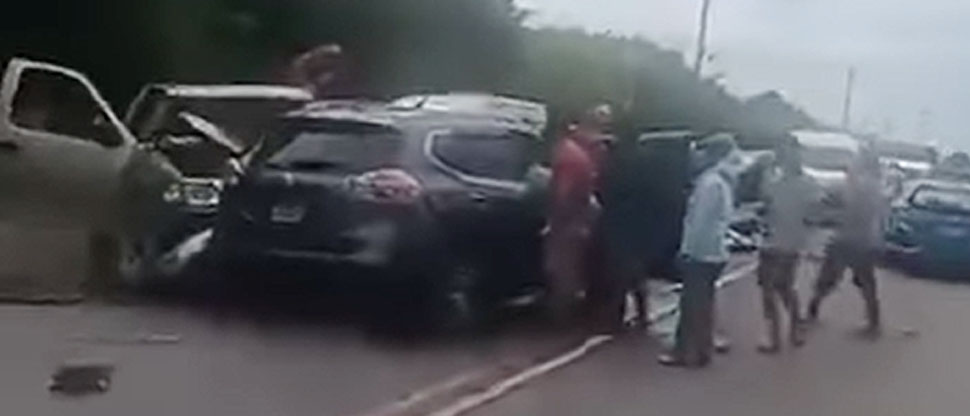 Reportan personas atrapadas tras múltiple accidente en Jiquilisco
