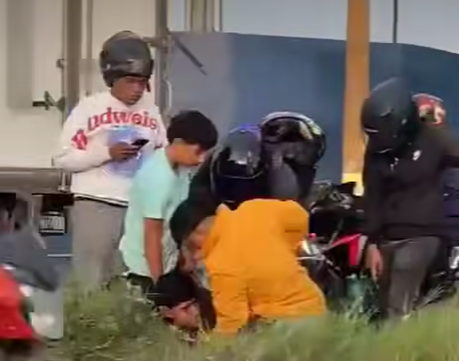 Guatemaltecos hartos capturan a robamotos y hacen “justicia por su propia mano”