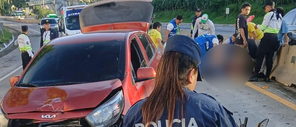 Automovilista embiste a motociclista en Zaragoza y se queda para responder por sus acciones