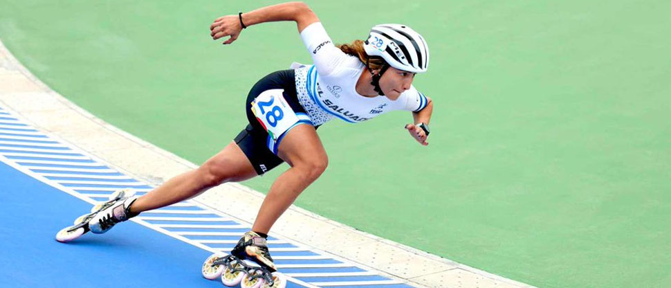 Ivonne Nóchez saluda a los salvadoreños tras ganar 2 medallas de oro en los Juegos Mundiales 