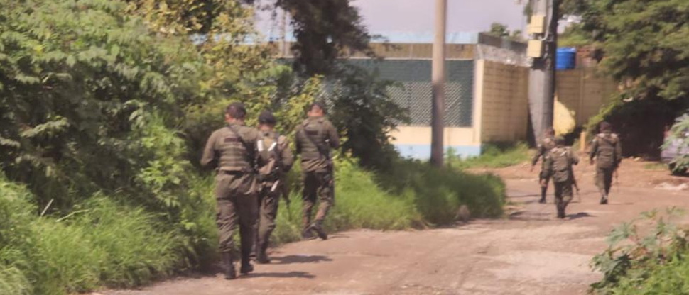 Despliegan al ejército guatemalteco para recuperar el control de los penales Pavoncito y Fraijanes