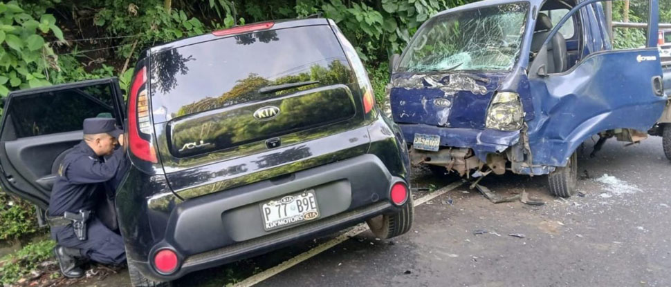 Accidente De Tránsito Deja Tres Personas Lesionadas En Sonsonate