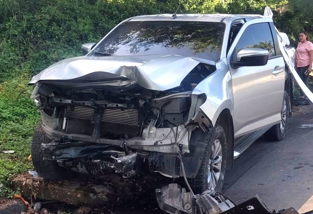 Varios lesionados deja aparatoso accidente vial en Usulután