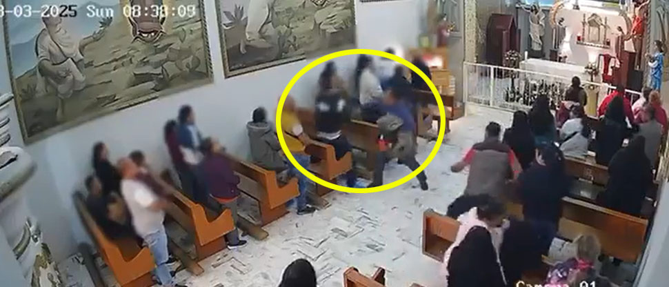 México: hombre intentó asesinar a un hombre mientras se realizaba una misa