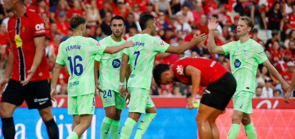 Barcelona gana un partido marcado por la polémica en Mallorca