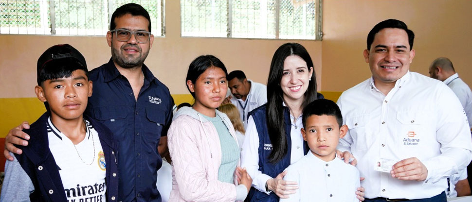 Más de 3,700 salvadoreños tendrán carnet en zona limítrofe con Honduras