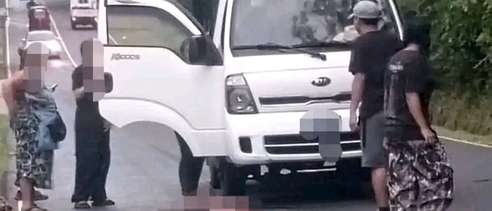 Auxilian a persona que fue atropellada en Sonsonate