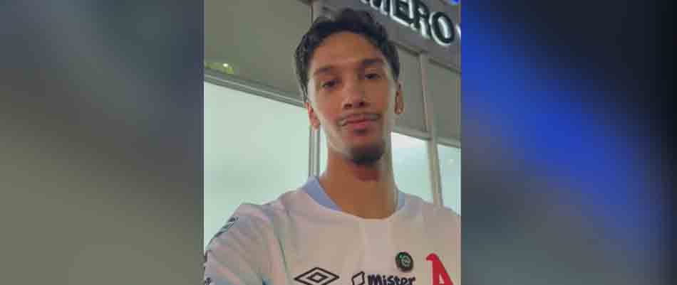 Enrico Dueñas ya está en El Salvador para jugar con Alianza