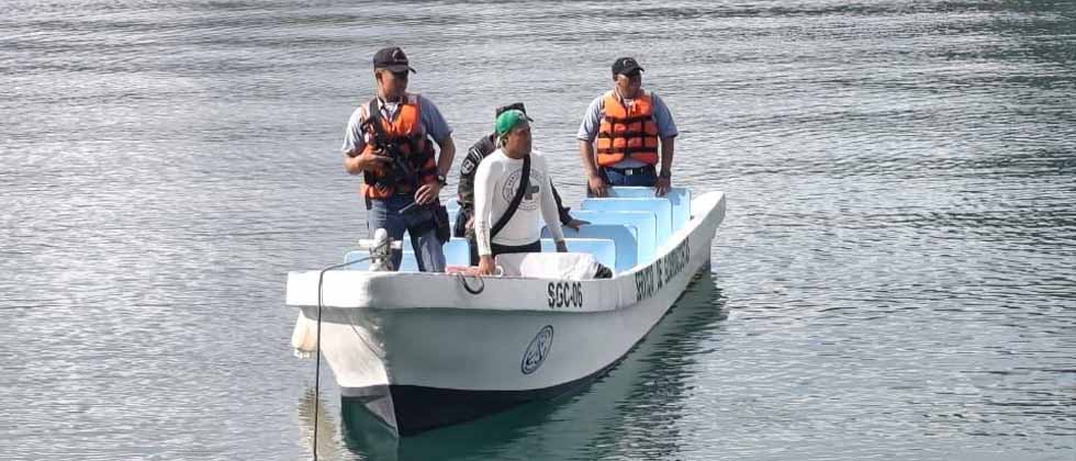 Localizan cuerpo de persona que cayó al agua mientras pescaba en el lago de Coatepeque