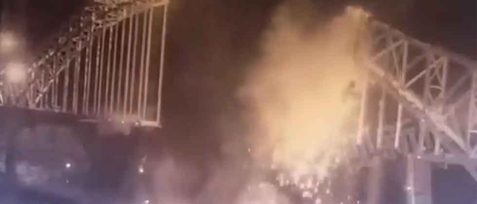 Al menos 12 fallecidos tras el desplome de un puente en construcción en China