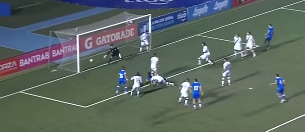 La Selecta logra histórica victoria en Guatemala con grandes actuaciones de Mario González y Nathan Ordaz