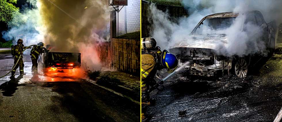 Pick up doble cabina acaba en chatarra tras ser consumido por las llamas