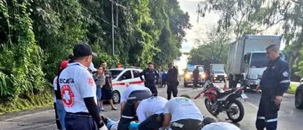 Fuerte accidente deja a motociclista lesionado en carretera Panamericana