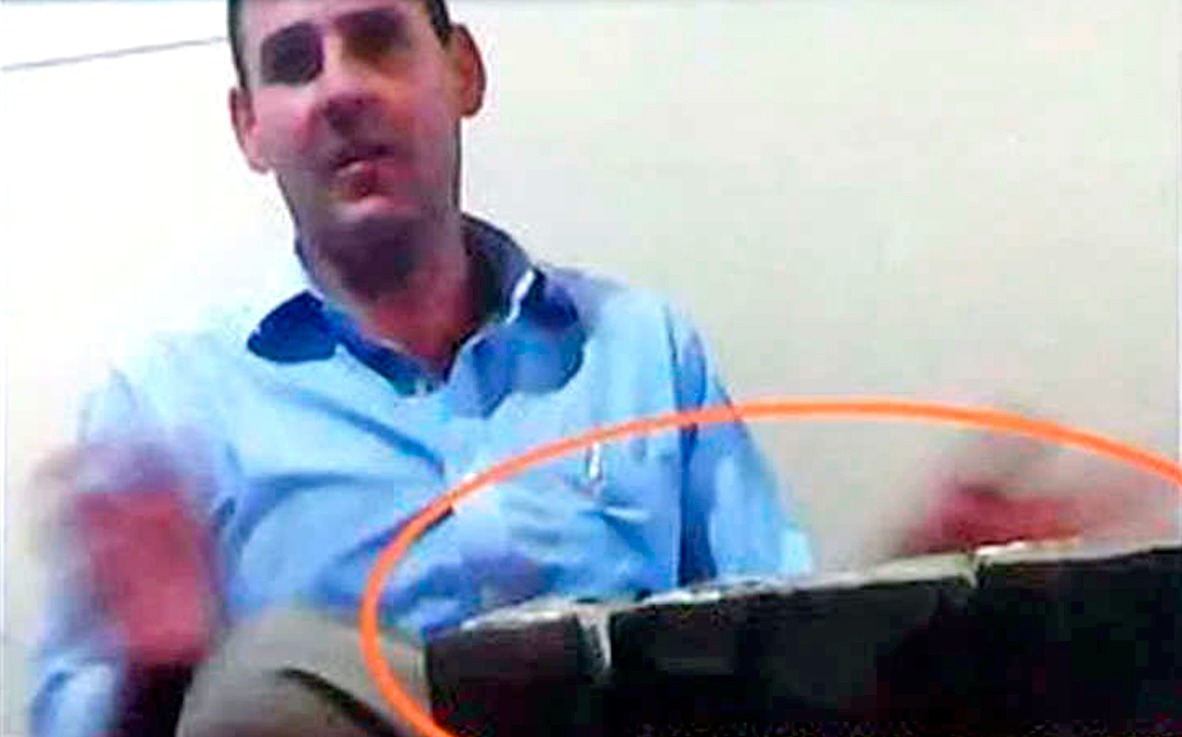 El Faro afirma que condena de Muyshondt por negociar con pandillas lo convierte en preso político