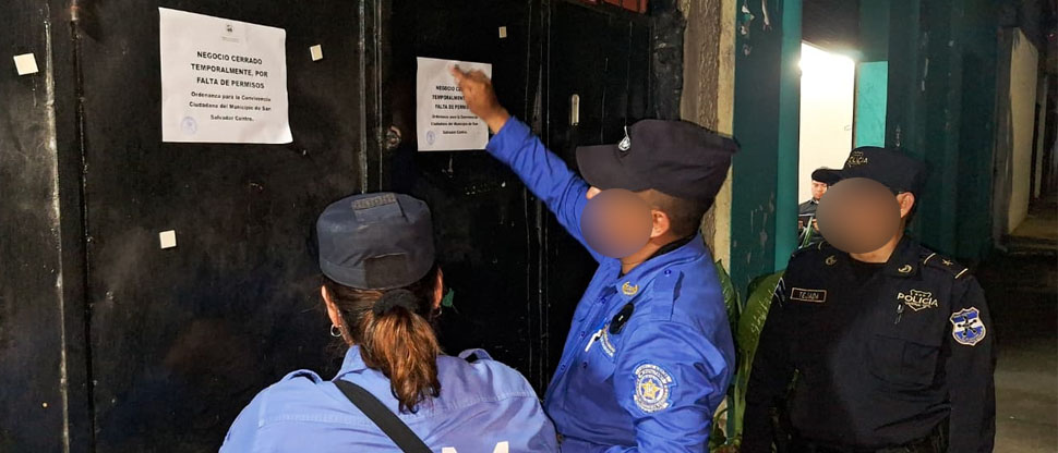 Cierran negocios que operaban ilegalmente en la avenida Independencia y alrededores