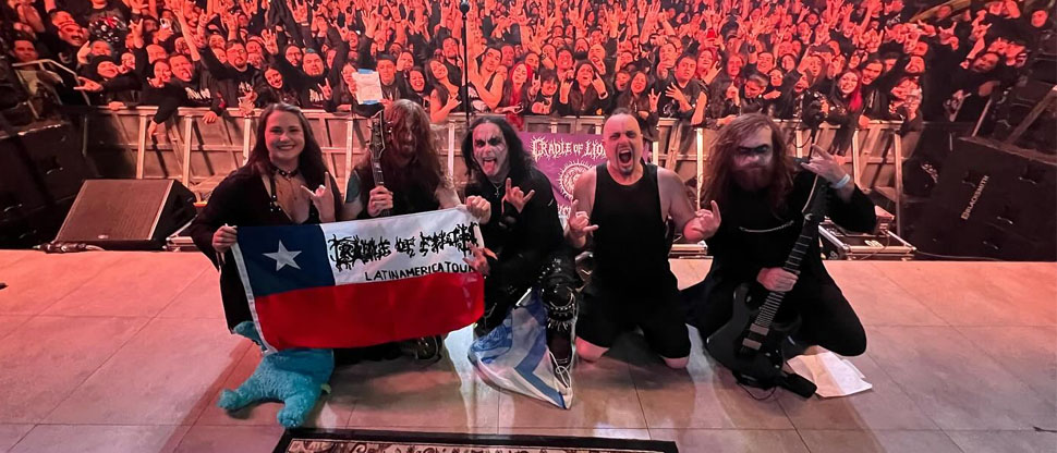Vocalista Cradle of Filth saluda a salvadoreños y dice que están ansiosos de tocar en el país 