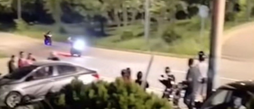 Denuncian a motociclistas que hacen carreras clandestinas en Rancho Navarra