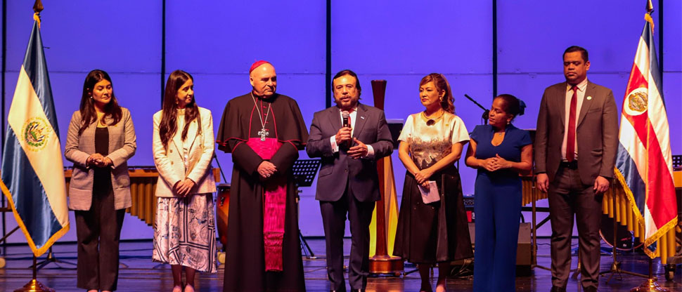 Vicepresidente Félix Ulloa participa en conmemoración de la independencia de Costa Rica