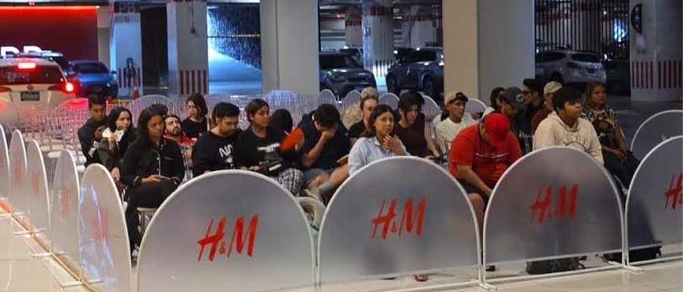 Salvadoreños dormirán en multi por la apertura de tienda H&M el día de mañana