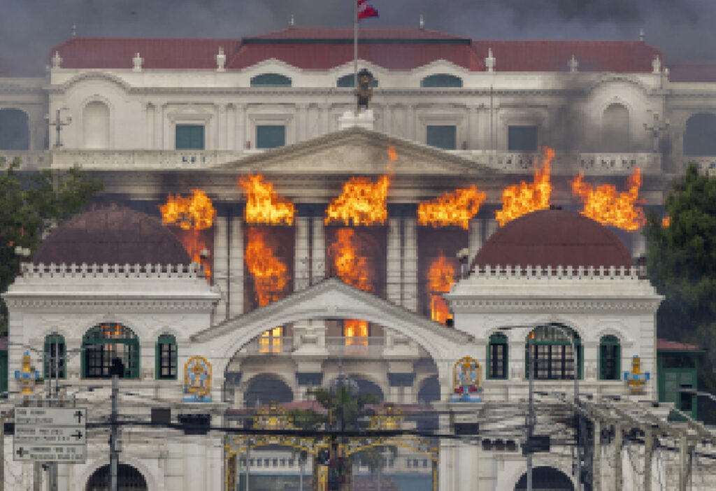 Muere esposa del ex primer ministro de Nepal tras un incendio en su residencia