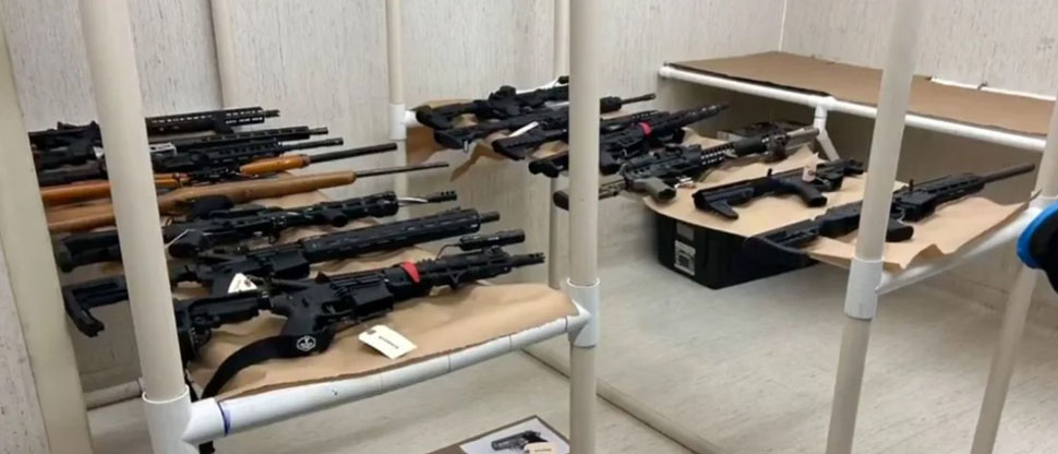 E.E.U.U. encuentran 23 armas en casa de niño que tenía «todo listo» para un tiroteo masivo