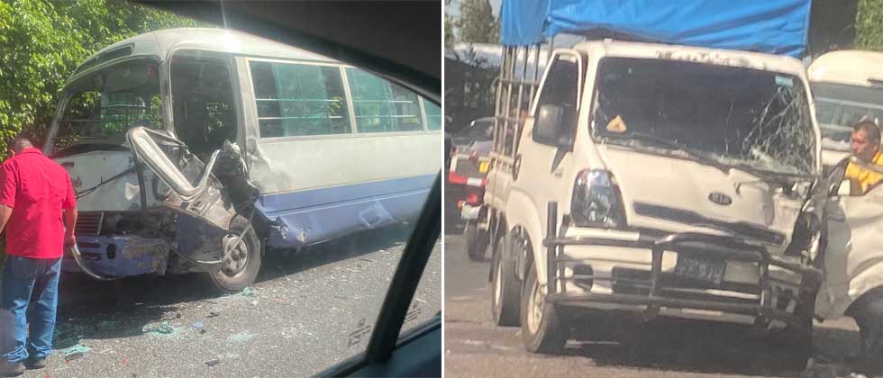 Varios pasajeros lesionados tras accidente entre una coaster y un camión