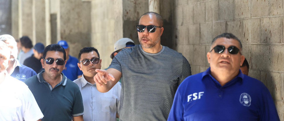 Presidente del INDES hacen visita a estadios que serán intervenidos