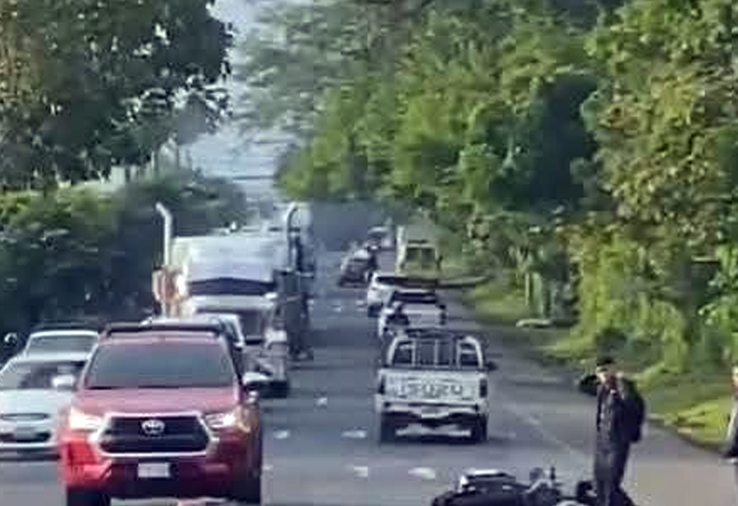 Motociclista y su acompañante resultan lesionados tras accidente en la Troncal del Norte