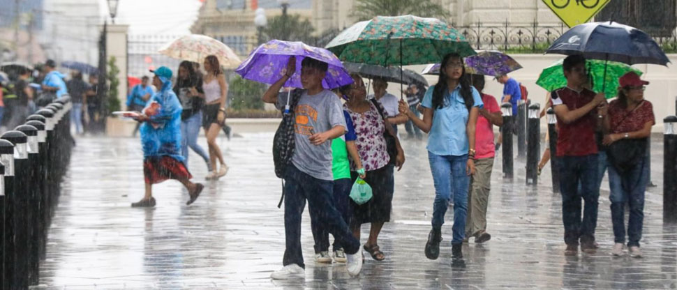 Lluvias con actividad eléctrica a partir del mediodía