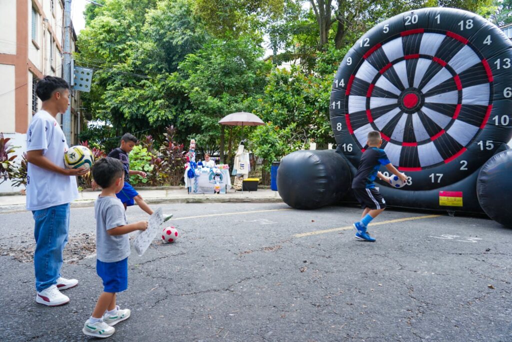 Alcaldía de San Salvador realiza mañana recreativa en La Málaga