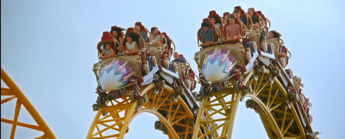 Hombre queda inconsciente y muere tras subir a nueva montaña rusa