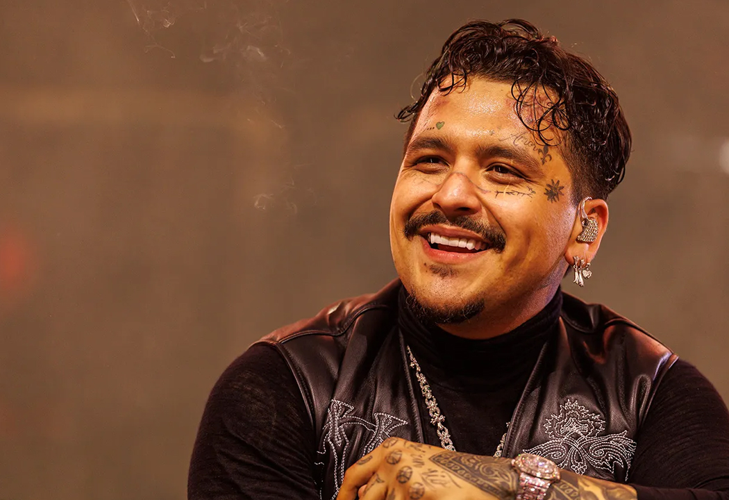 Inicia juicio contra Christian Nodal por falsificación de contratos