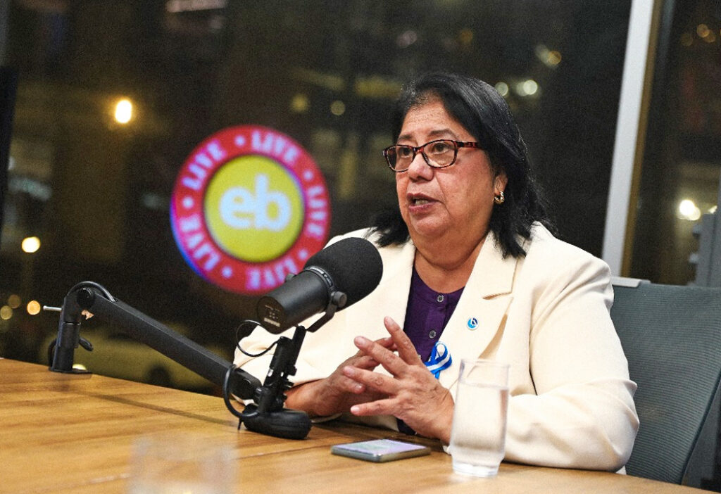 Sandra Martínez: los gobiernos anteriores, hasta pasado el fenómeno y la destrucción, actuaban