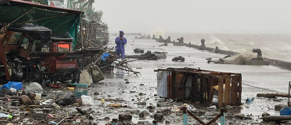 Filipinas: evacúan a miles de personas por la llegada del supertifón Ragasa