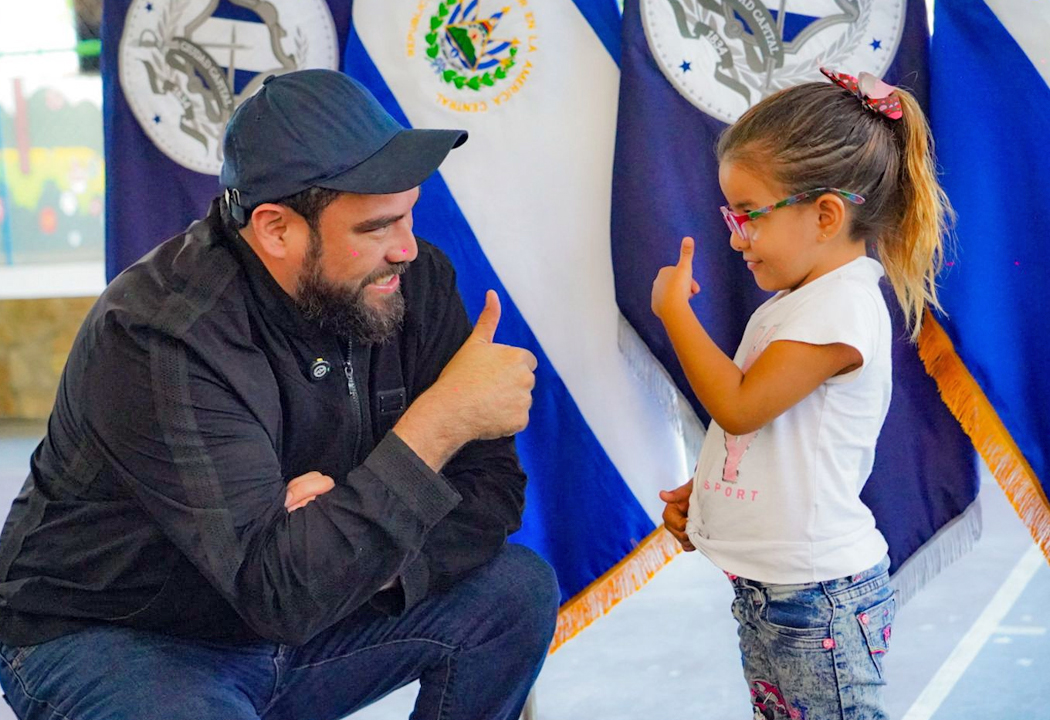 Programa Ventanitas de Luz beneficia a cientos de niños de Cuscatancingo