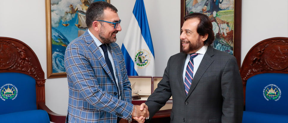 Vicepresidente Félix Ulloa reafirma compromiso de cooperación tras encuentro con jefe de misión de la OIM