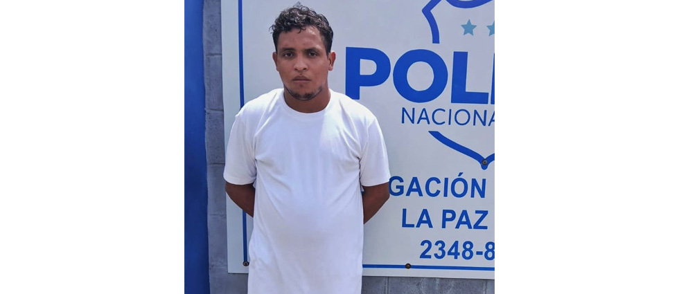 Detienen a sujeto que fue captado hurtando en un agromercado en La Paz