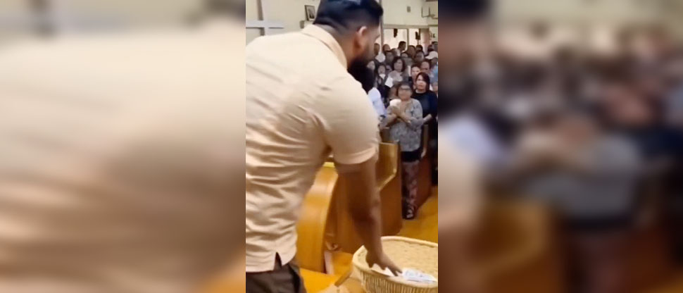 Pastor pide ofrendas para comprar dos iPhone 17 Pro Max, uno para él y otro para su esposa