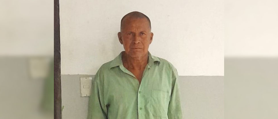 Hombre borracho golpeó con un palo a su madre de 81 años por negarse a darle comida