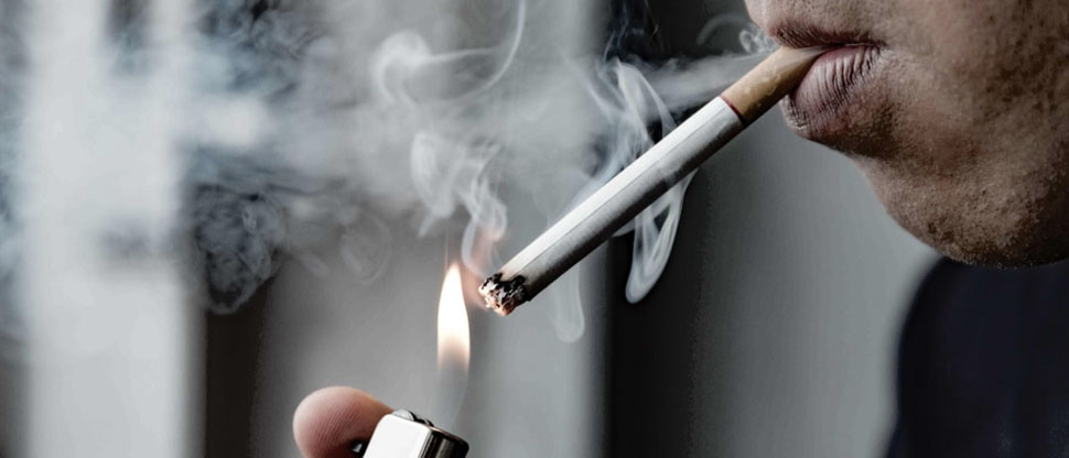 Cada cigarro que una persona fuma le cuesta 20 minutos de su vida, según nueva investigación