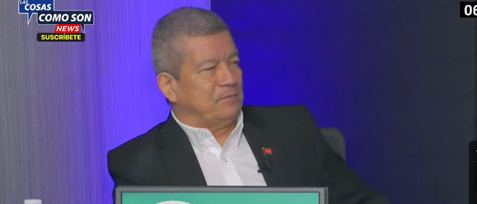 El Chino Flores dice que como FMLN nunca van a doblar rodilla y agradecer a Dios