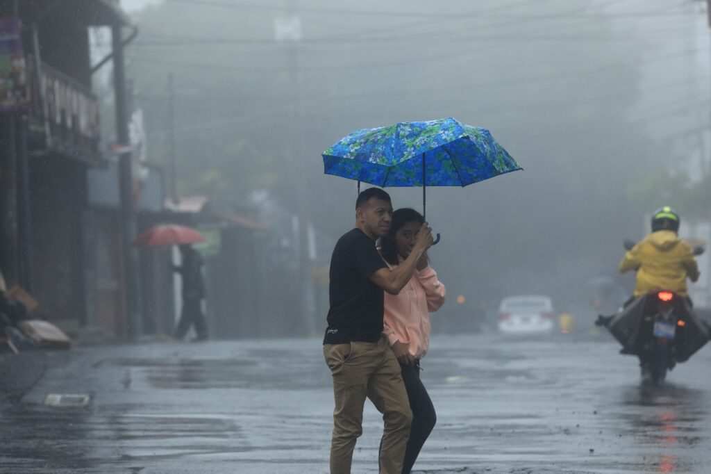 Se esperan lluvias y tormentas para las próximas horas