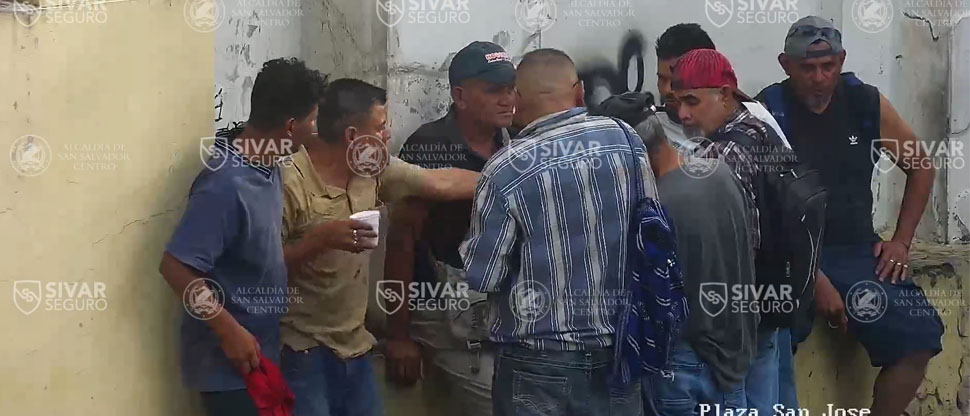 Captan “pelea de bolos” en el parque San José 