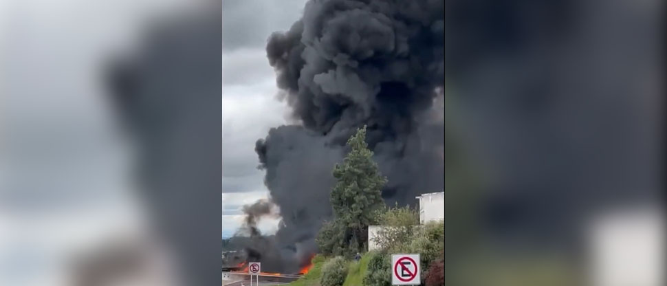 Varios fallecidos y heridos es el saldo de explosión de pipa de combustible en la carretera México-Puebla