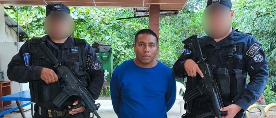 Capturan a hombre acusado de disparar al aire en la colonia San Rafael II de Santa Ana