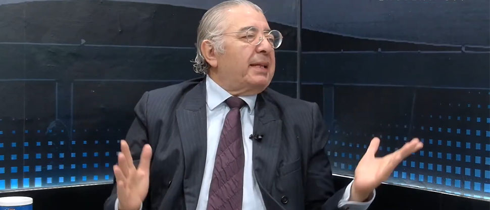 Ronal Umaña insiste en que dirigentes del FMLN y ARENA deben sumar fuerzas