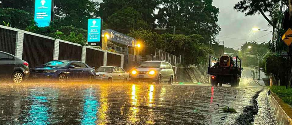 San Salvador, La Libertad y La Paz registran más lluvias en las últimas 24 horas