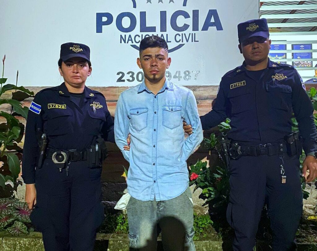 Capturado: le encuentran varias porciones de coca y dinero en efectivo