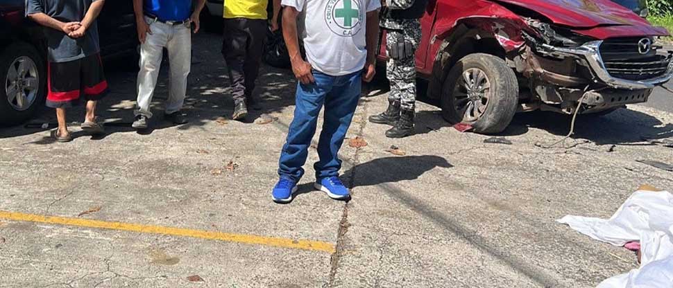 Un peatón fallecido y dos menores lesionados tras fuerte choque en San Juan Opico