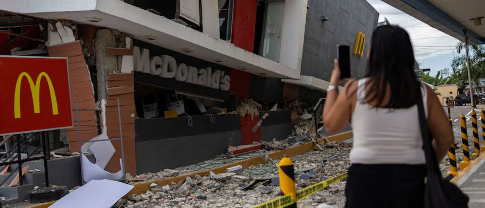 Al menos 72 muertos ha dejado el potente terremoto que sacudió a Filipinas